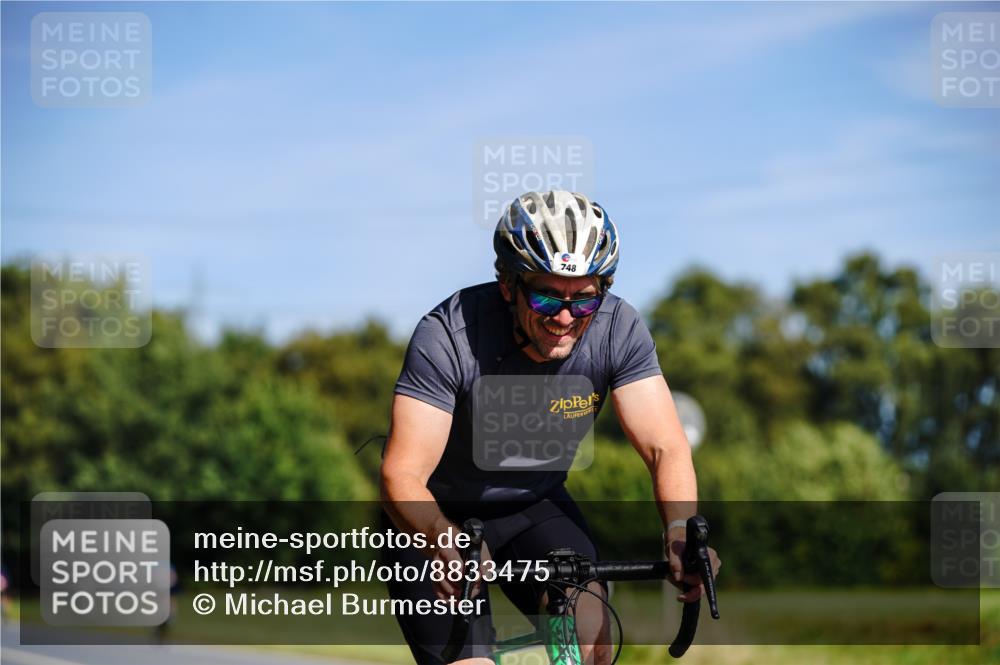 07.09.2025 - 19. Norderstedt Triathlon Michael Burmester http://msf.ph/oto/8833475 07.09.2025 11:54:23 Radfahren 748, 1233 meine-sportfotos.de