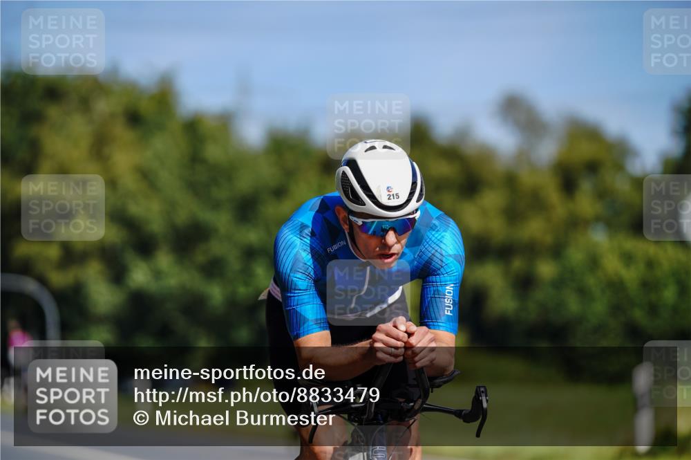 07.09.2025 - 19. Norderstedt Triathlon Michael Burmester http://msf.ph/oto/8833479 07.09.2025 11:54:28 Radfahren 215 meine-sportfotos.de