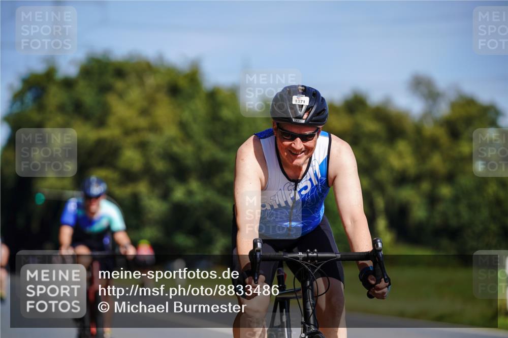 07.09.2025 - 19. Norderstedt Triathlon Michael Burmester http://msf.ph/oto/8833486 07.09.2025 11:54:40 Radfahren 741, 1371 meine-sportfotos.de
