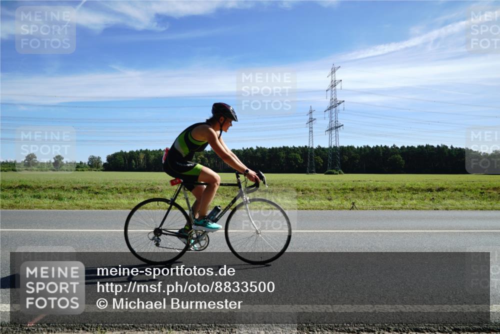07.09.2025 - 19. Norderstedt Triathlon Michael Burmester http://msf.ph/oto/8833500 07.09.2025 11:53:12 Radfahren 778 meine-sportfotos.de