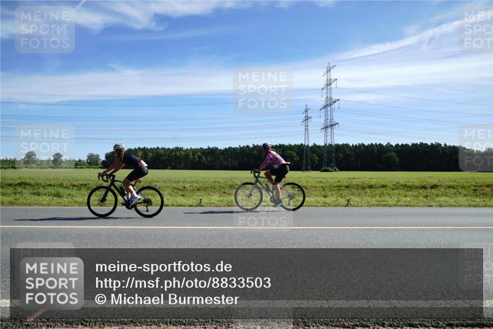 07.09.2025 - 19. Norderstedt Triathlon Michael Burmester http://msf.ph/oto/8833503 07.09.2025 11:53:14 Radfahren 778 meine-sportfotos.de