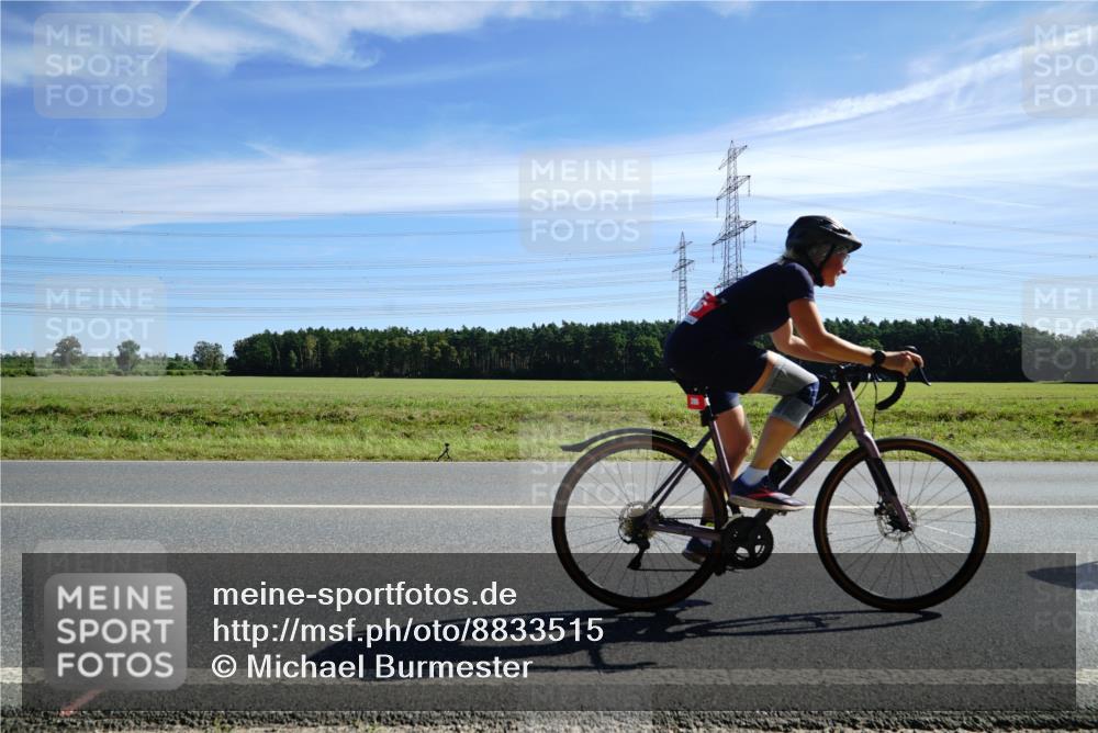 07.09.2025 - 19. Norderstedt Triathlon Michael Burmester http://msf.ph/oto/8833515 07.09.2025 11:53:23 Radfahren 286, 800 meine-sportfotos.de
