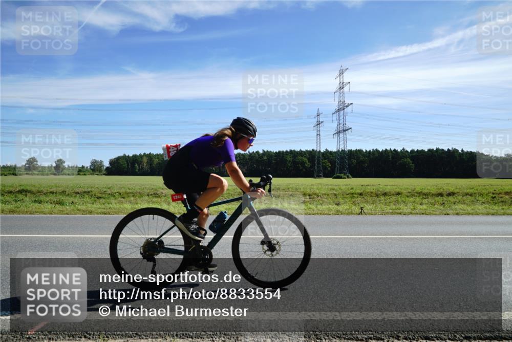 07.09.2025 - 19. Norderstedt Triathlon Michael Burmester http://msf.ph/oto/8833554 07.09.2025 11:53:47 Radfahren 1246 meine-sportfotos.de