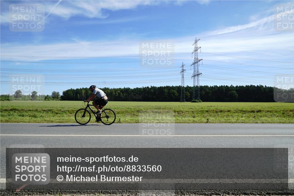 07.09.2025 - 19. Norderstedt Triathlon Michael Burmester http://msf.ph/oto/8833560 07.09.2025 11:53:52 Radfahren  meine-sportfotos.de