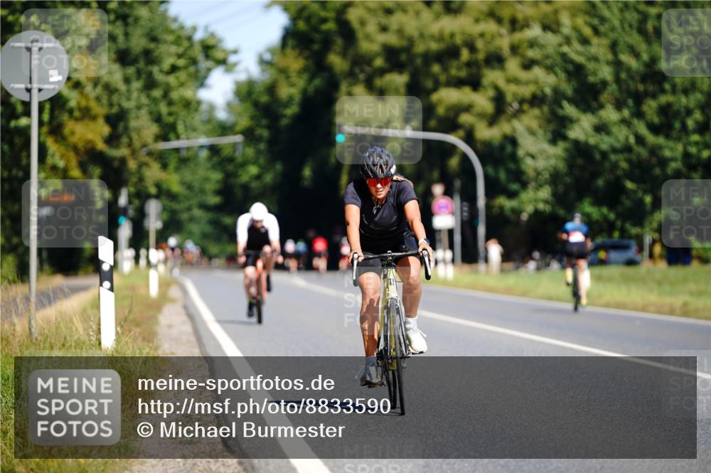 07.09.2025 - 19. Norderstedt Triathlon Michael Burmester http://msf.ph/oto/8833590 07.09.2025 12:03:23 Radfahren 1329, 1387 meine-sportfotos.de