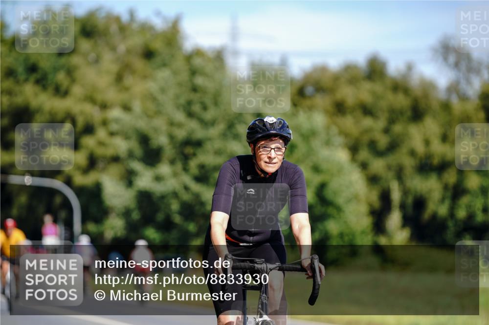 07.09.2025 - 19. Norderstedt Triathlon Michael Burmester http://msf.ph/oto/8833930 07.09.2025 12:11:03 Radfahren 830, 1349 meine-sportfotos.de