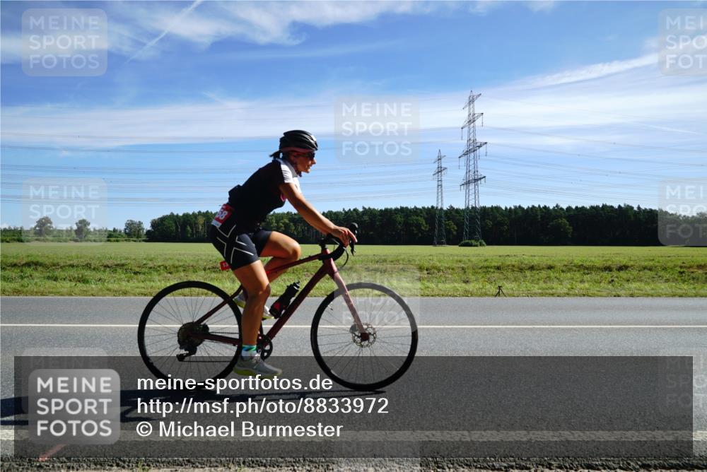 07.09.2025 - 19. Norderstedt Triathlon Michael Burmester http://msf.ph/oto/8833972 07.09.2025 11:55:09 Radfahren 1358 meine-sportfotos.de