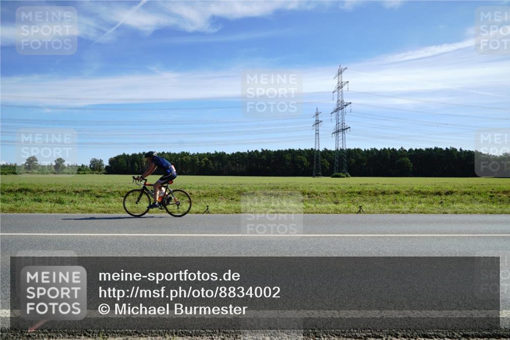 07.09.2025 - 19. Norderstedt Triathlon Michael Burmester http://msf.ph/oto/8834002 07.09.2025 11:55:12 Radfahren 703, 1358 meine-sportfotos.de