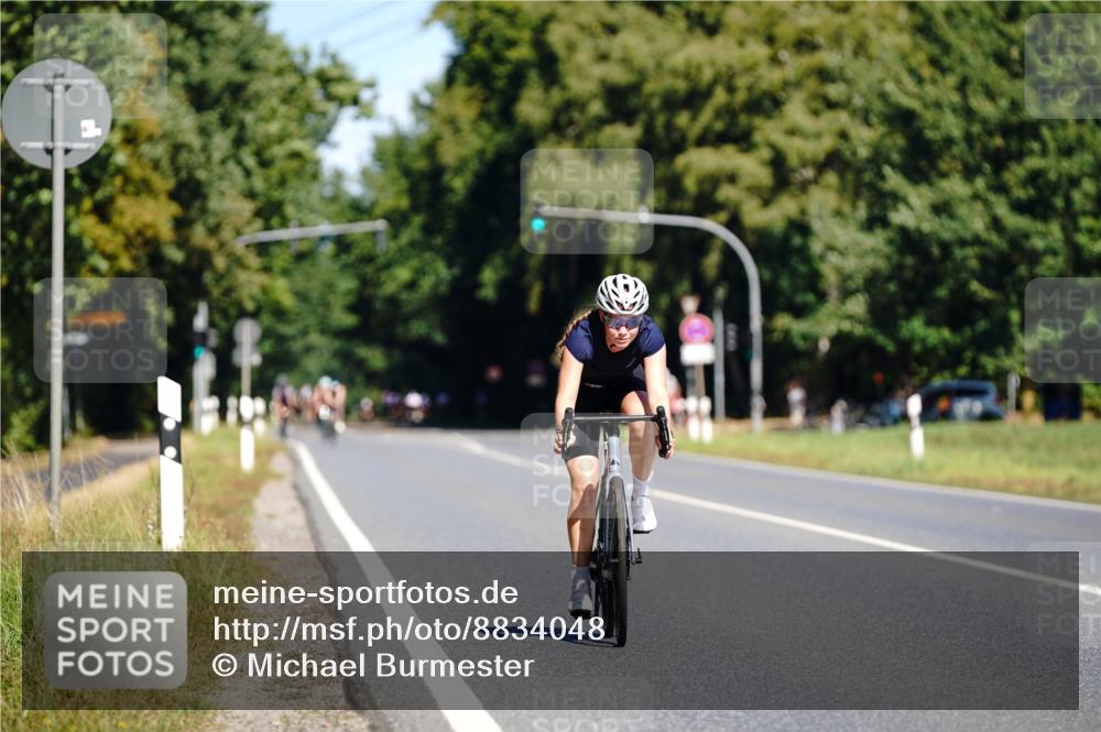 07.09.2025 - 19. Norderstedt Triathlon Michael Burmester http://msf.ph/oto/8834048 07.09.2025 12:13:10 Radfahren 1361 meine-sportfotos.de