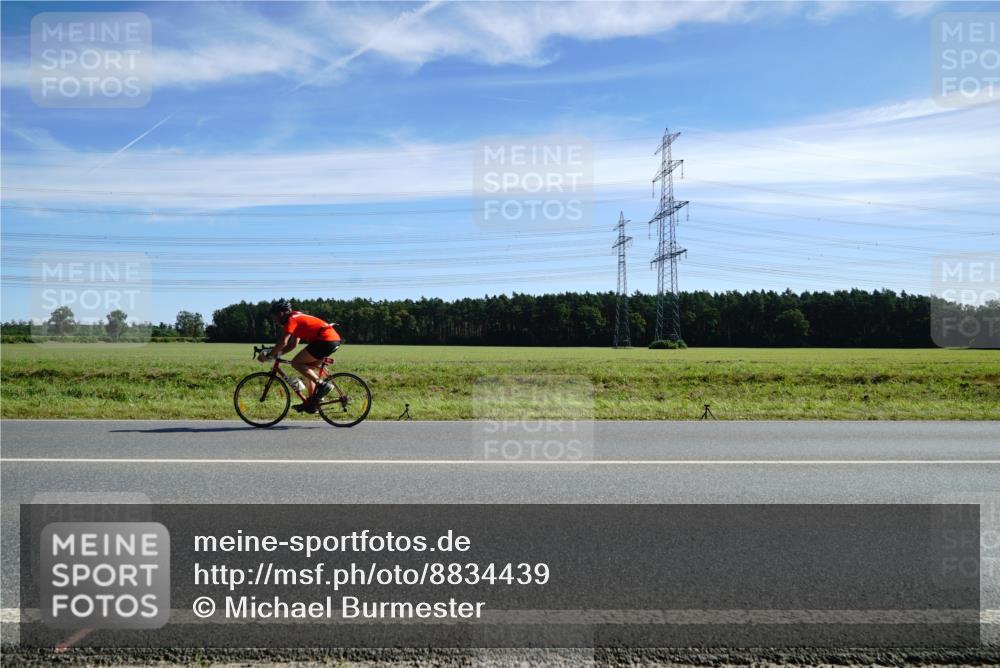 07.09.2025 - 19. Norderstedt Triathlon Michael Burmester http://msf.ph/oto/8834439 07.09.2025 11:57:50 Radfahren 186, 202, 1286 meine-sportfotos.de