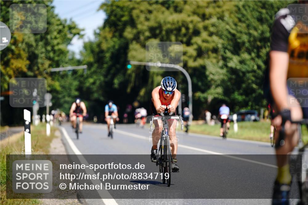 07.09.2025 - 19. Norderstedt Triathlon Michael Burmester http://msf.ph/oto/8834719 07.09.2025 12:24:13 Radfahren 261, 756, 798 meine-sportfotos.de