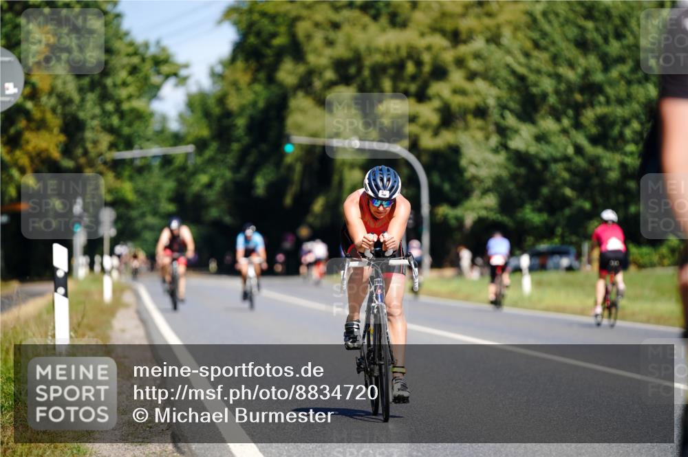 07.09.2025 - 19. Norderstedt Triathlon Michael Burmester http://msf.ph/oto/8834720 07.09.2025 12:24:13 Radfahren 261, 756, 798 meine-sportfotos.de
