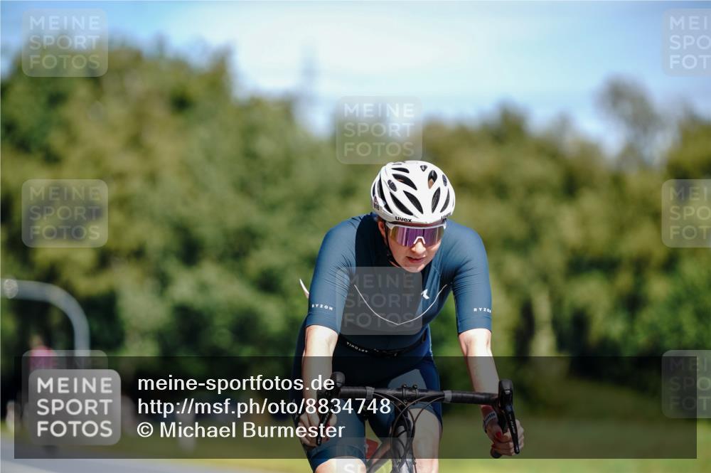 07.09.2025 - 19. Norderstedt Triathlon Michael Burmester http://msf.ph/oto/8834748 07.09.2025 12:24:33 Radfahren 818, 1297 meine-sportfotos.de