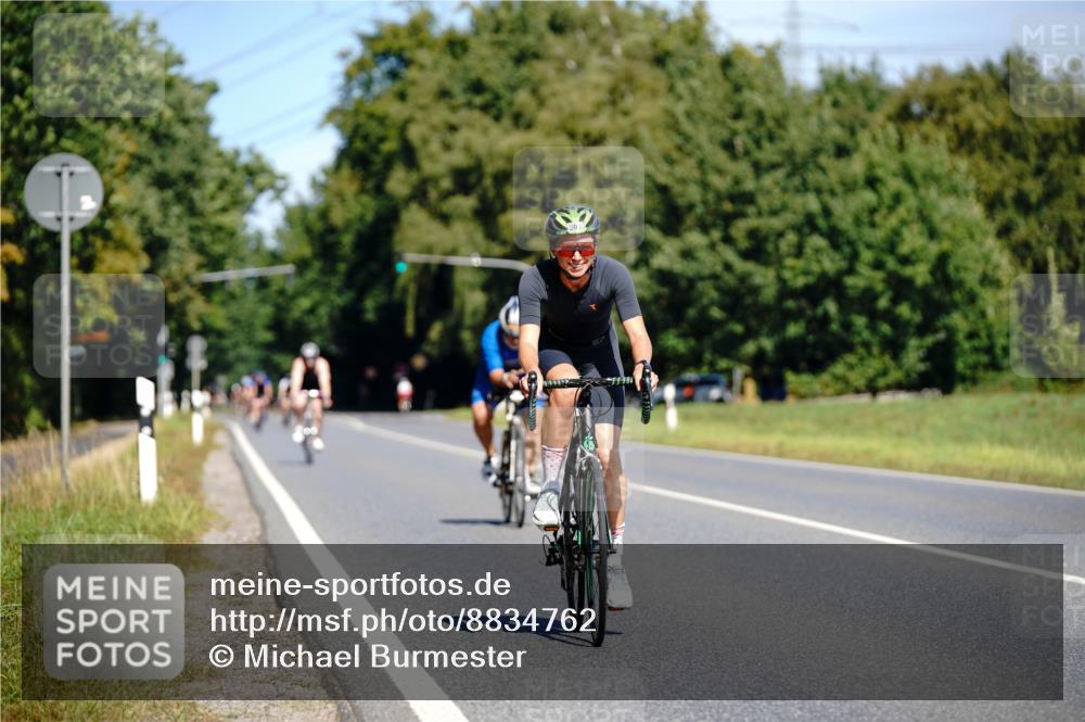 07.09.2025 - 19. Norderstedt Triathlon Michael Burmester http://msf.ph/oto/8834762 07.09.2025 12:25:03 Radfahren 301, 825 meine-sportfotos.de
