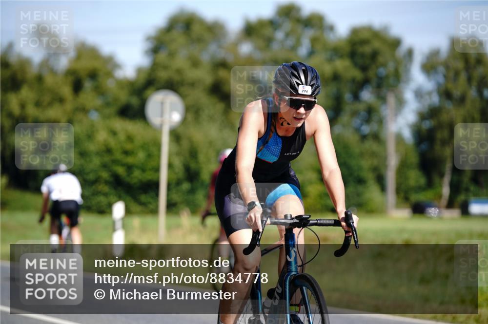 07.09.2025 - 19. Norderstedt Triathlon Michael Burmester http://msf.ph/oto/8834778 07.09.2025 12:25:18 Radfahren 205, 220, 274, 292, 766, 1280 meine-sportfotos.de