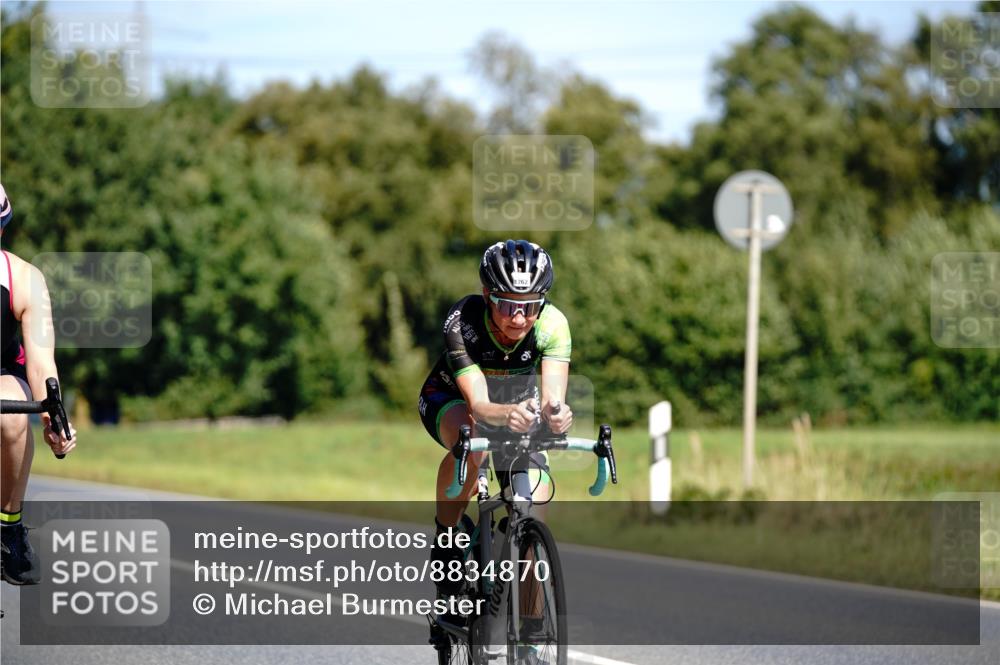 07.09.2025 - 19. Norderstedt Triathlon Michael Burmester http://msf.ph/oto/8834870 07.09.2025 12:26:27 Radfahren 216, 290, 813, 1262 meine-sportfotos.de