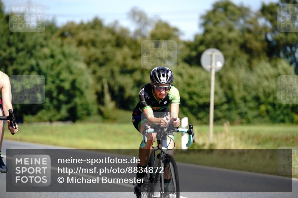 07.09.2025 - 19. Norderstedt Triathlon Michael Burmester http://msf.ph/oto/8834872 07.09.2025 12:26:27 Radfahren 216, 290, 813, 1262 meine-sportfotos.de