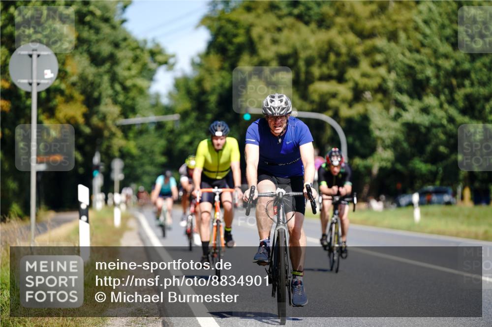 07.09.2025 - 19. Norderstedt Triathlon Michael Burmester http://msf.ph/oto/8834901 07.09.2025 12:26:45 Radfahren 247, 712, 1231, 1235, 1384 meine-sportfotos.de