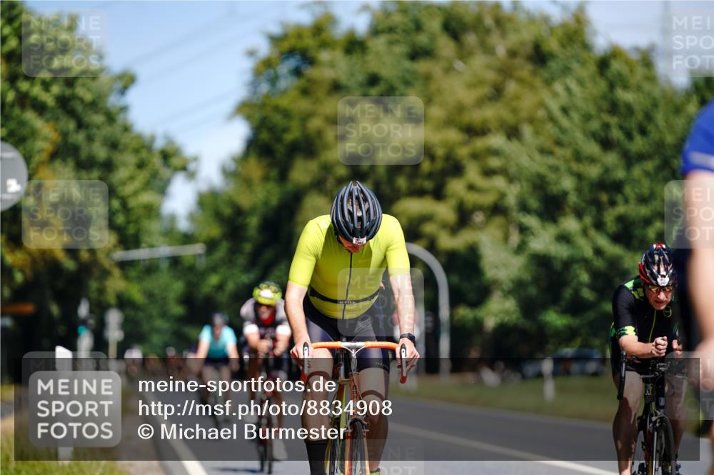 07.09.2025 - 19. Norderstedt Triathlon Michael Burmester http://msf.ph/oto/8834908 07.09.2025 12:26:47 Radfahren 247, 695, 712, 1231, 1235, 1384 meine-sportfotos.de