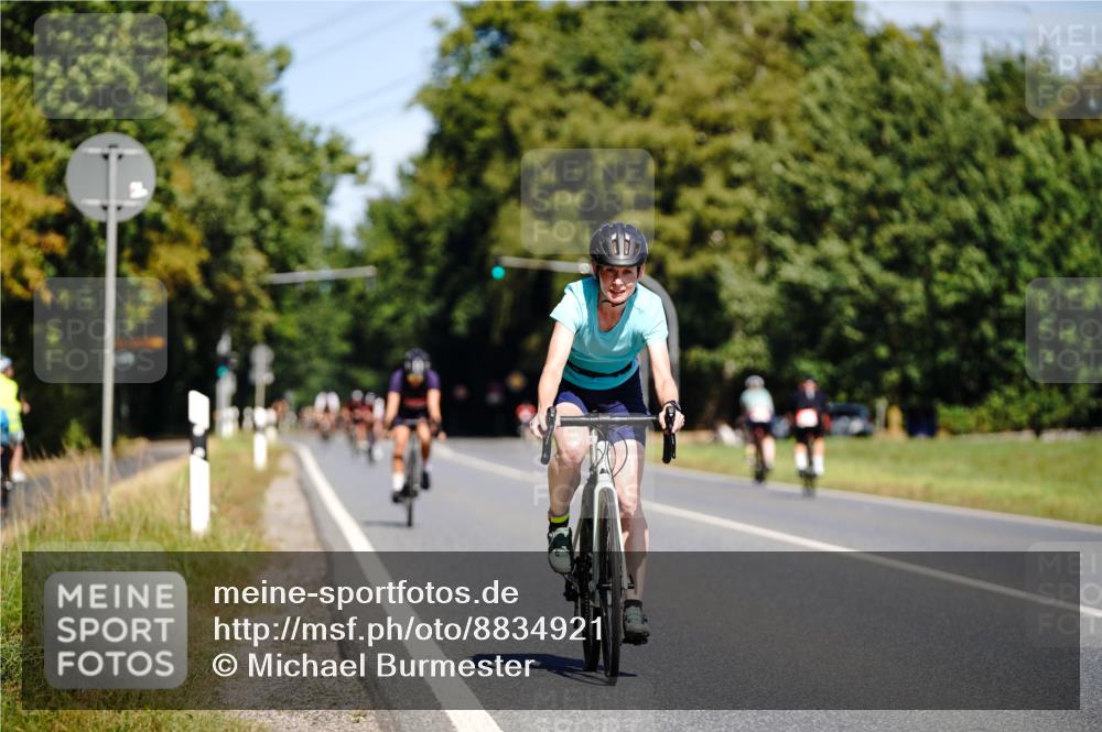 07.09.2025 - 19. Norderstedt Triathlon Michael Burmester http://msf.ph/oto/8834921 07.09.2025 12:26:51 Radfahren 194, 247, 695, 1384 meine-sportfotos.de