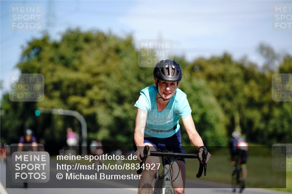 07.09.2025 - 19. Norderstedt Triathlon Michael Burmester http://msf.ph/oto/8834927 07.09.2025 12:26:52 Radfahren 194, 695 meine-sportfotos.de