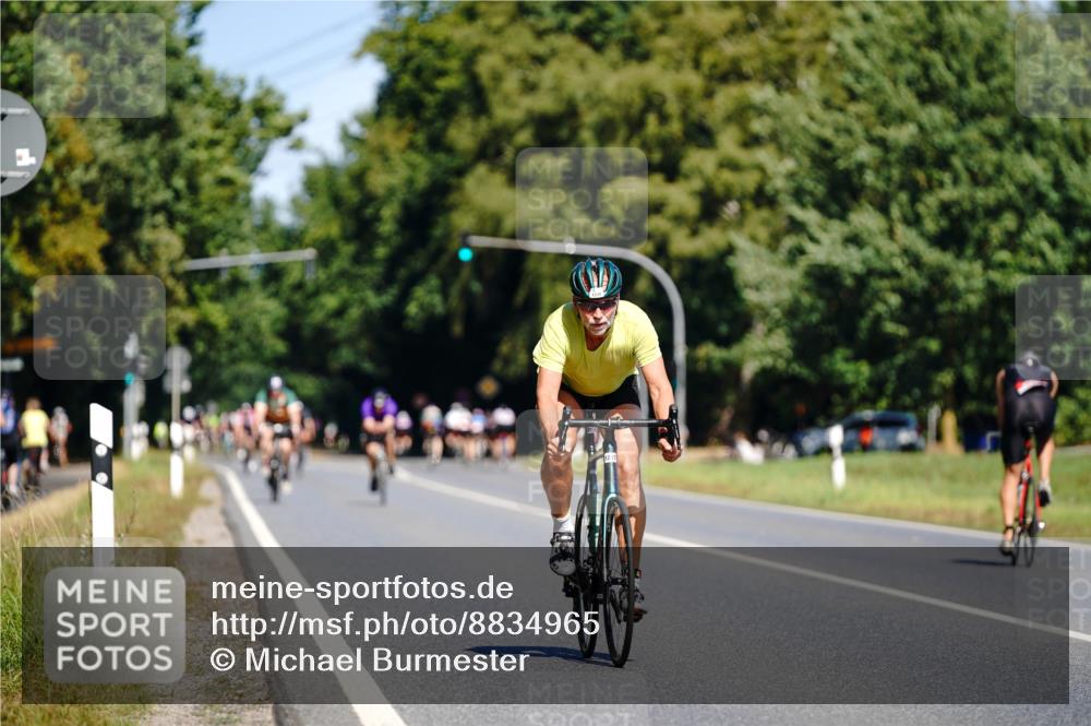 07.09.2025 - 19. Norderstedt Triathlon Michael Burmester http://msf.ph/oto/8834965 07.09.2025 12:27:34 Radfahren 1247 meine-sportfotos.de