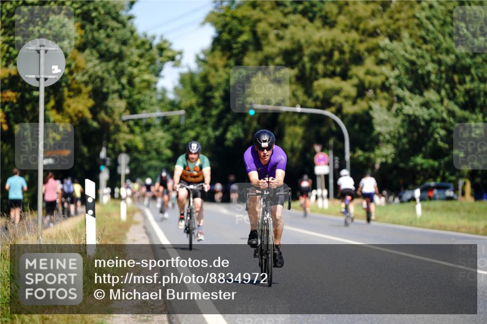 07.09.2025 - 19. Norderstedt Triathlon Michael Burmester http://msf.ph/oto/8834972 07.09.2025 12:27:40 Radfahren 1283 meine-sportfotos.de