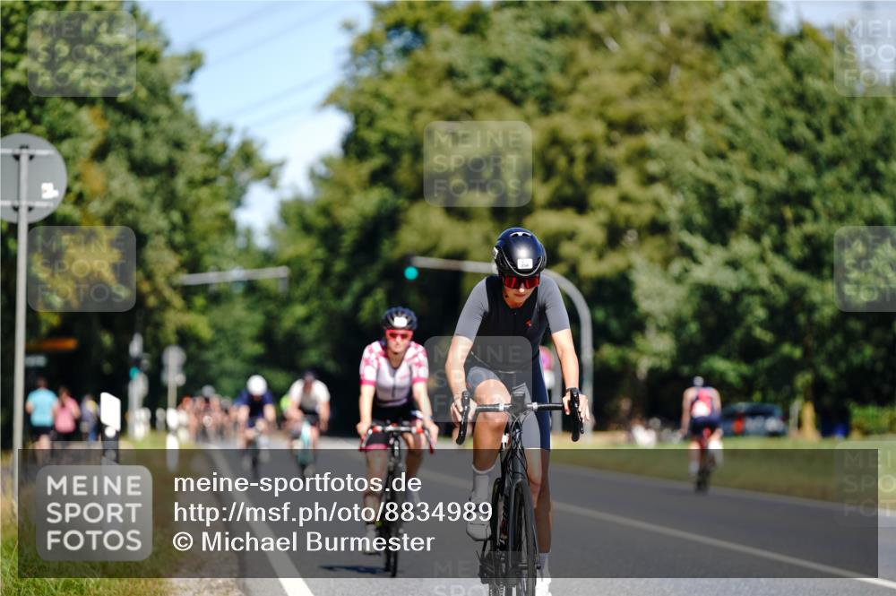 07.09.2025 - 19. Norderstedt Triathlon Michael Burmester http://msf.ph/oto/8834989 07.09.2025 12:27:48 Radfahren 157, 258, 1263, 1269 meine-sportfotos.de
