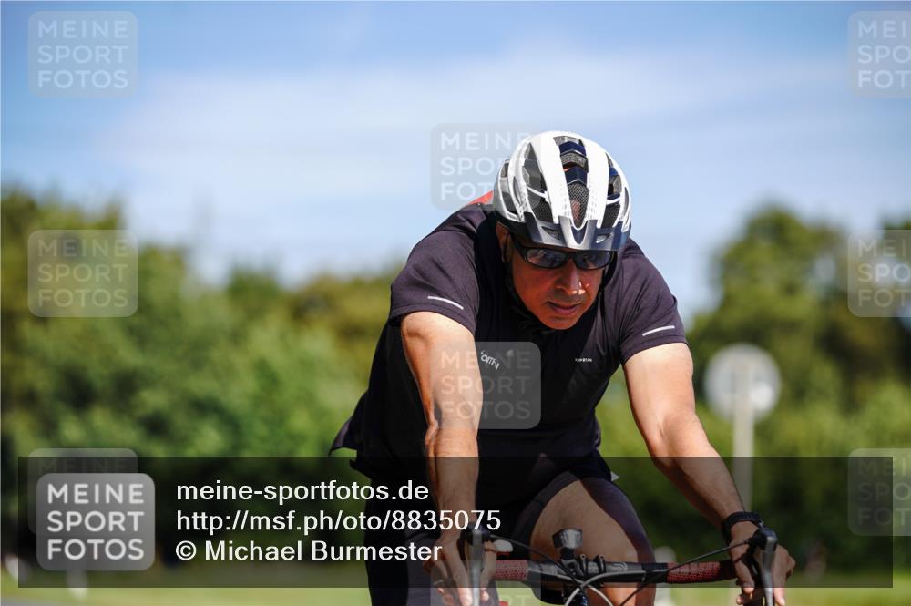 07.09.2025 - 19. Norderstedt Triathlon Michael Burmester http://msf.ph/oto/8835075 07.09.2025 12:28:21 Radfahren 141 meine-sportfotos.de
