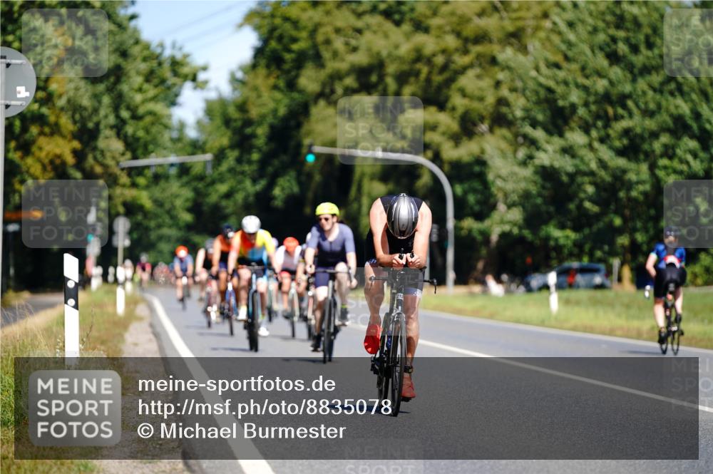 07.09.2025 - 19. Norderstedt Triathlon Michael Burmester http://msf.ph/oto/8835078 07.09.2025 12:28:27 Radfahren 212 meine-sportfotos.de