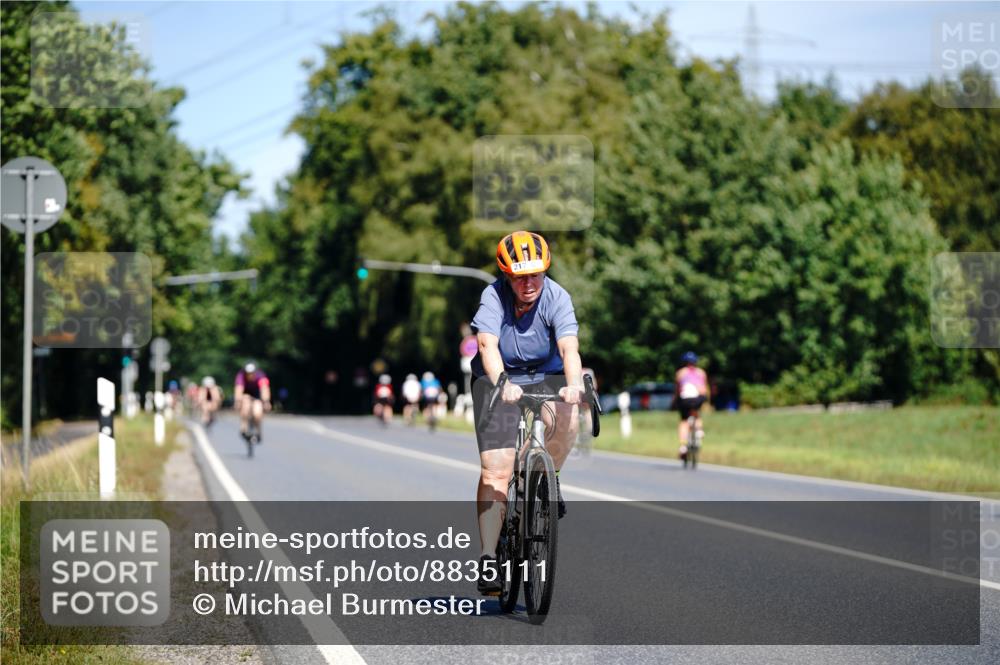 07.09.2025 - 19. Norderstedt Triathlon Michael Burmester http://msf.ph/oto/8835111 07.09.2025 12:28:40 Radfahren 217, 776 meine-sportfotos.de