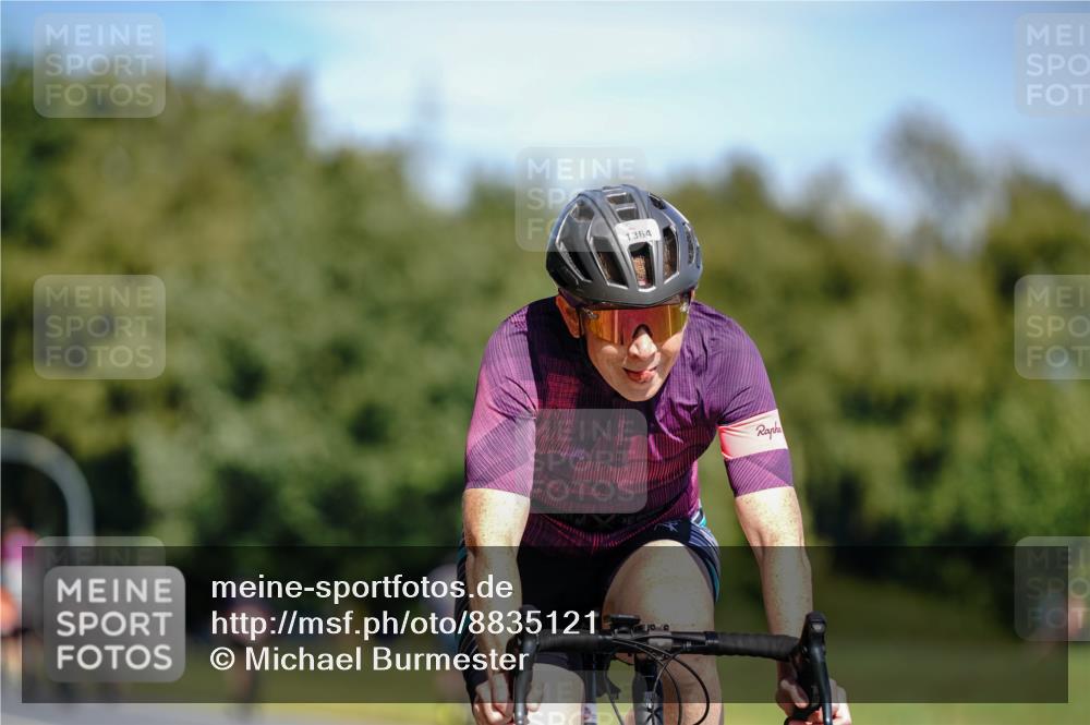 07.09.2025 - 19. Norderstedt Triathlon Michael Burmester http://msf.ph/oto/8835121 07.09.2025 12:28:48 Radfahren 1364 meine-sportfotos.de