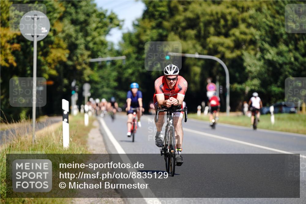07.09.2025 - 19. Norderstedt Triathlon Michael Burmester http://msf.ph/oto/8835129 07.09.2025 12:29:00 Radfahren 851 meine-sportfotos.de