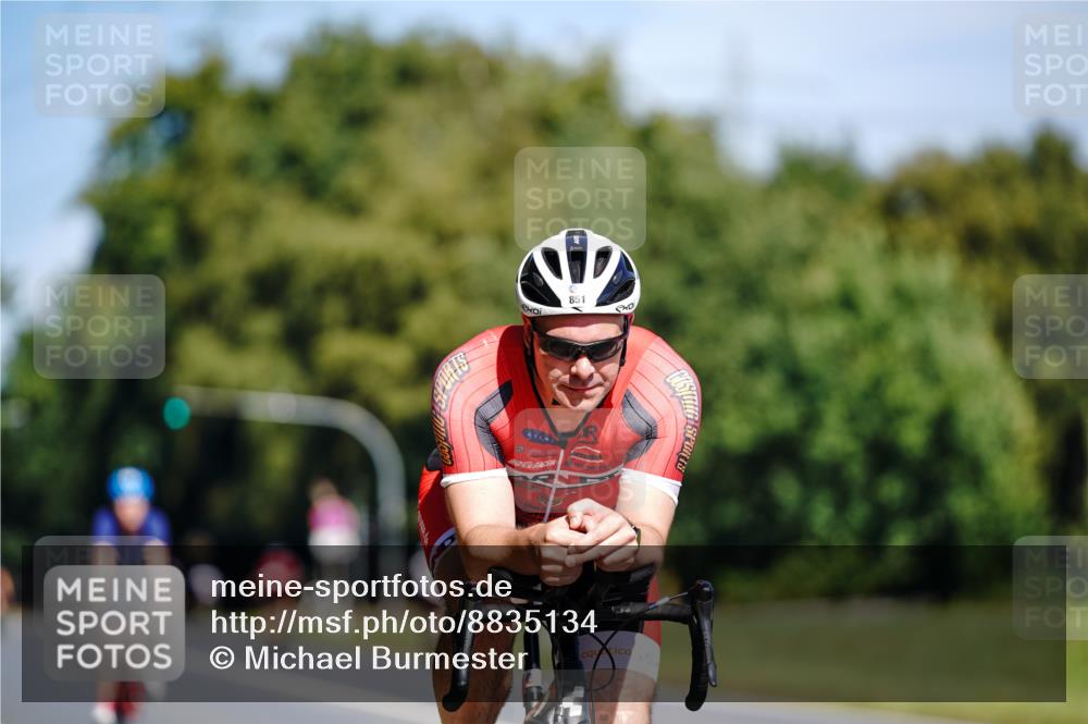 07.09.2025 - 19. Norderstedt Triathlon Michael Burmester http://msf.ph/oto/8835134 07.09.2025 12:29:01 Radfahren 851 meine-sportfotos.de