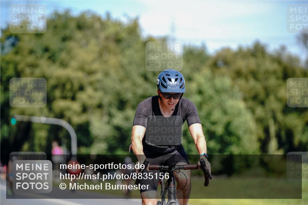 07.09.2025 - 19. Norderstedt Triathlon Michael Burmester http://msf.ph/oto/8835156 07.09.2025 12:29:13 Radfahren 214 meine-sportfotos.de