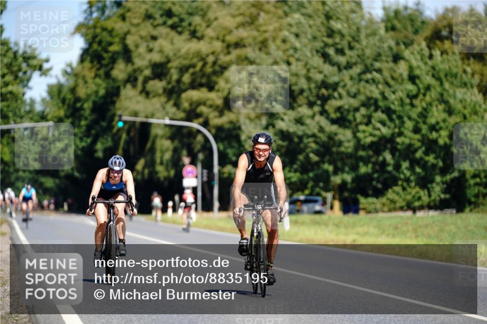 07.09.2025 - 19. Norderstedt Triathlon Michael Burmester http://msf.ph/oto/8835195 07.09.2025 12:29:38 Radfahren 159 meine-sportfotos.de