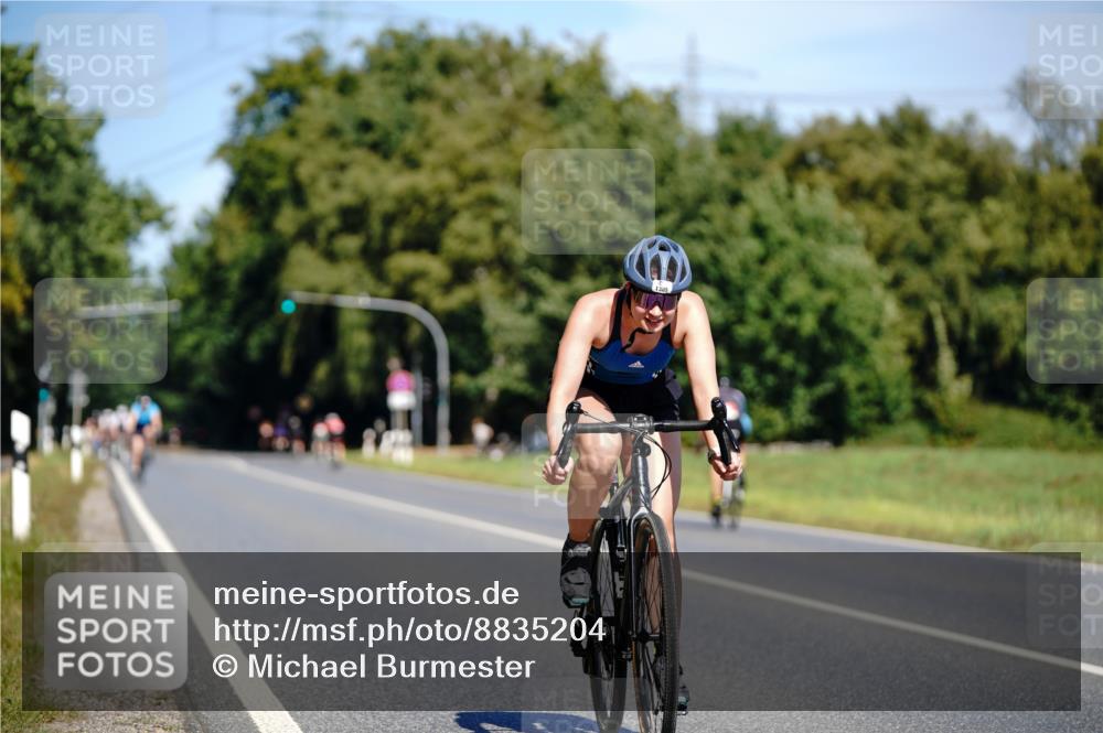 07.09.2025 - 19. Norderstedt Triathlon Michael Burmester http://msf.ph/oto/8835204 07.09.2025 12:29:41 Radfahren 159, 1385 meine-sportfotos.de