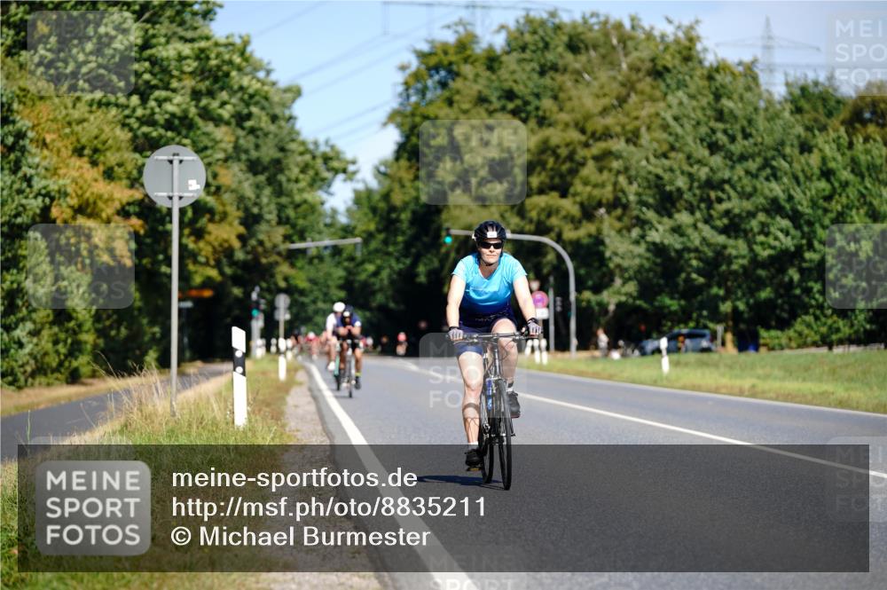 07.09.2025 - 19. Norderstedt Triathlon Michael Burmester http://msf.ph/oto/8835211 07.09.2025 12:29:51 Radfahren 755 meine-sportfotos.de
