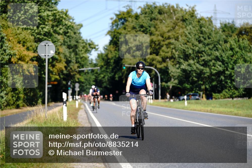 07.09.2025 - 19. Norderstedt Triathlon Michael Burmester http://msf.ph/oto/8835214 07.09.2025 12:29:51 Radfahren 755 meine-sportfotos.de