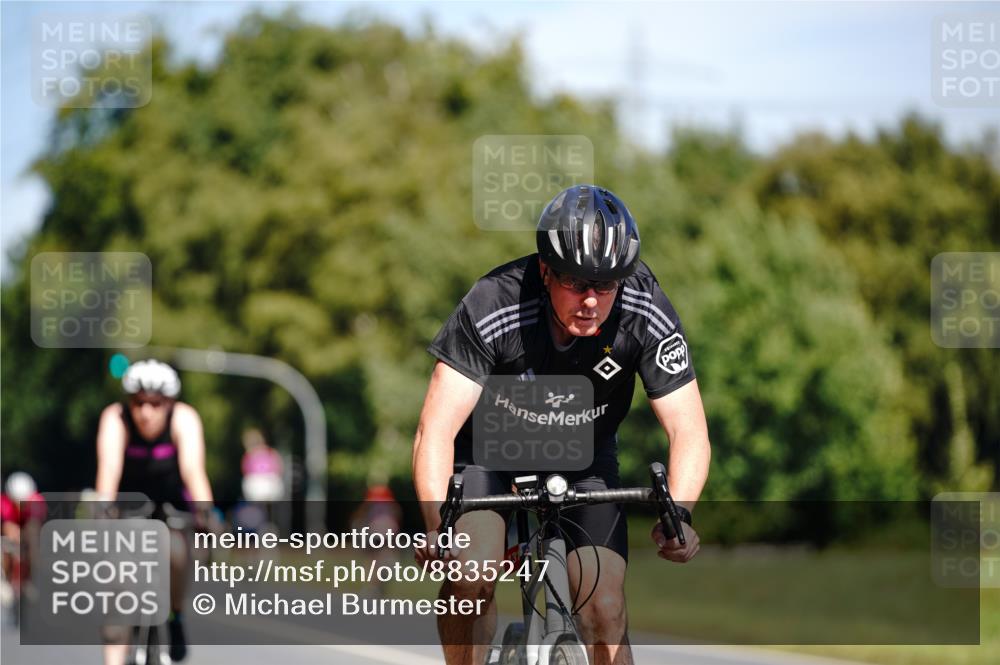 07.09.2025 - 19. Norderstedt Triathlon Michael Burmester http://msf.ph/oto/8835247 07.09.2025 12:30:04 Radfahren 307, 1317 meine-sportfotos.de
