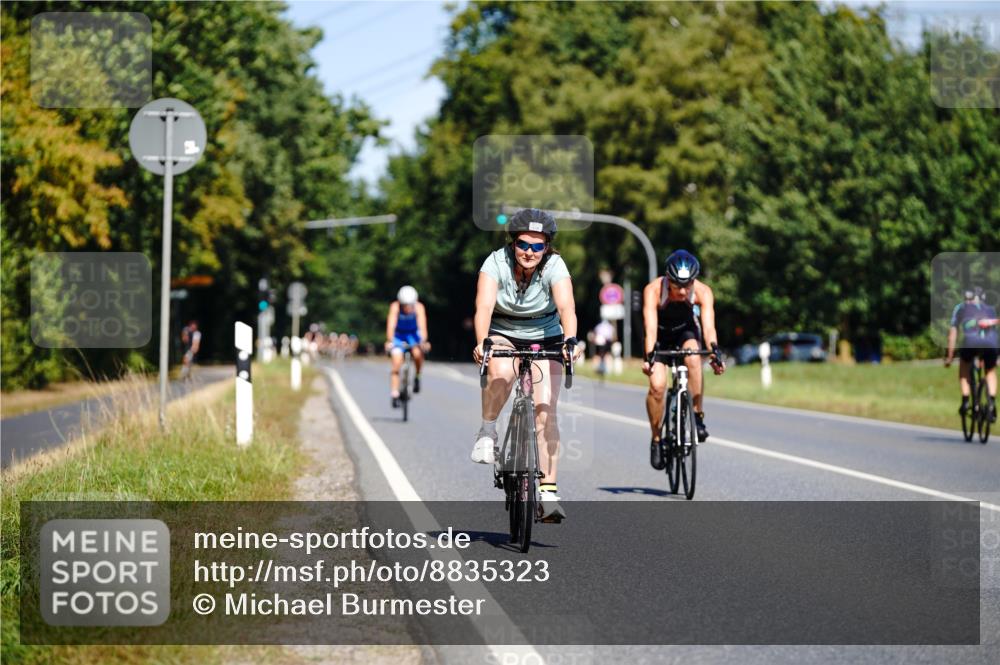 07.09.2025 - 19. Norderstedt Triathlon Michael Burmester http://msf.ph/oto/8835323 07.09.2025 12:30:38 Radfahren 248, 715, 1221, 1295 meine-sportfotos.de