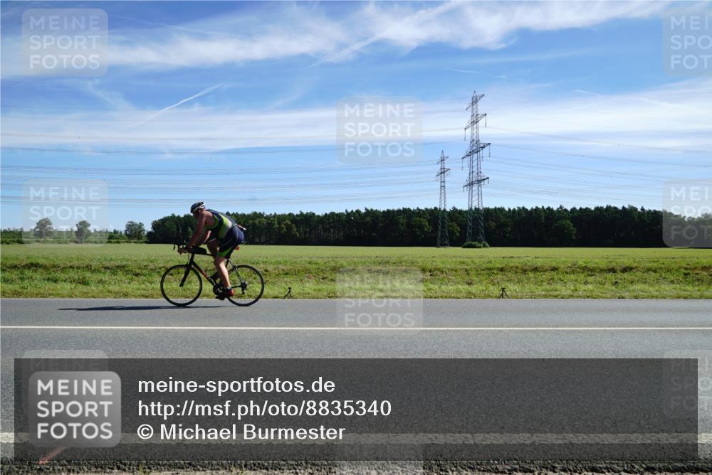 07.09.2025 - 19. Norderstedt Triathlon Michael Burmester http://msf.ph/oto/8835340 07.09.2025 12:01:18 Radfahren 1267, 1370 meine-sportfotos.de