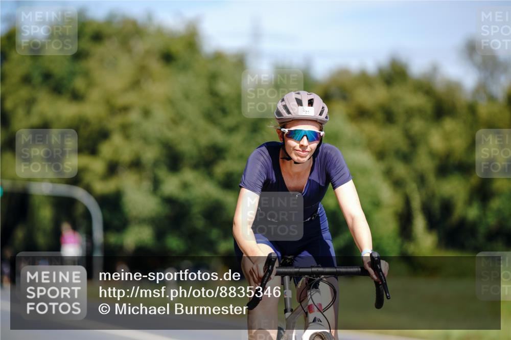 07.09.2025 - 19. Norderstedt Triathlon Michael Burmester http://msf.ph/oto/8835346 07.09.2025 12:30:58 Radfahren 721 meine-sportfotos.de