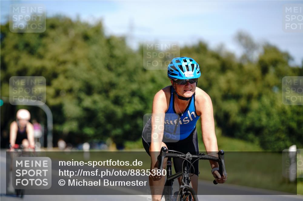 07.09.2025 - 19. Norderstedt Triathlon Michael Burmester http://msf.ph/oto/8835380 07.09.2025 12:31:14 Radfahren 175, 305, 1369, 1374 meine-sportfotos.de