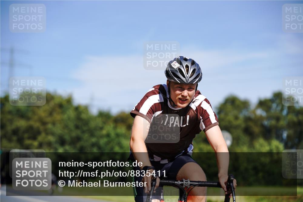 07.09.2025 - 19. Norderstedt Triathlon Michael Burmester http://msf.ph/oto/8835411 07.09.2025 12:31:26 Radfahren 227, 1238, 1311 meine-sportfotos.de