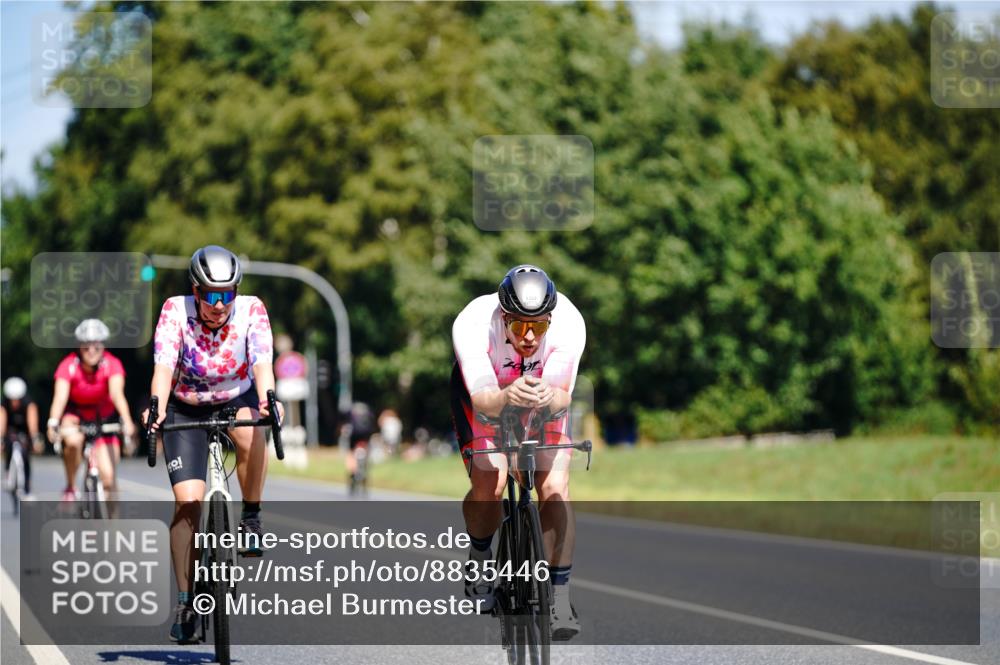 07.09.2025 - 19. Norderstedt Triathlon Michael Burmester http://msf.ph/oto/8835446 07.09.2025 12:31:54 Radfahren 302, 1322 meine-sportfotos.de