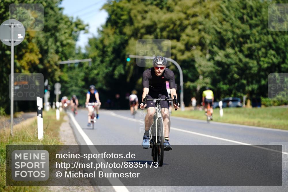 07.09.2025 - 19. Norderstedt Triathlon Michael Burmester http://msf.ph/oto/8835473 07.09.2025 12:32:03 Radfahren 260, 1321 meine-sportfotos.de