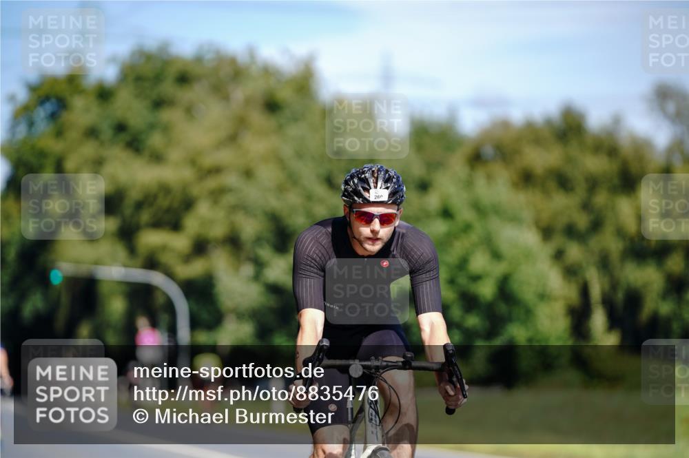 07.09.2025 - 19. Norderstedt Triathlon Michael Burmester http://msf.ph/oto/8835476 07.09.2025 12:32:04 Radfahren 260, 1321 meine-sportfotos.de