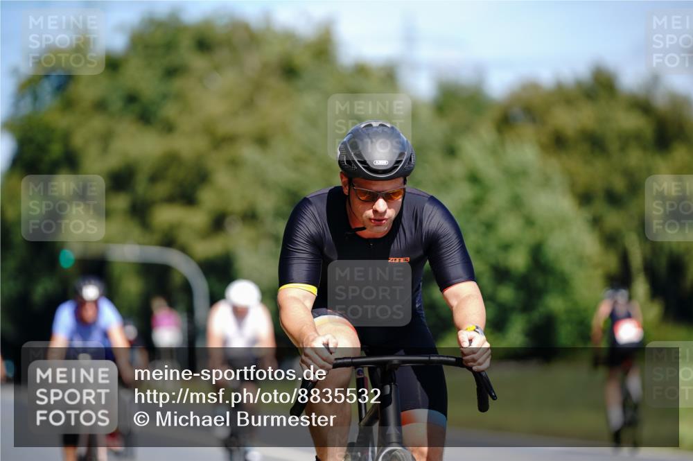 07.09.2025 - 19. Norderstedt Triathlon Michael Burmester http://msf.ph/oto/8835532 07.09.2025 12:33:03 Radfahren 739, 853, 1276 meine-sportfotos.de