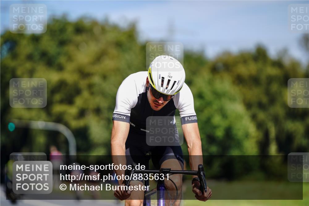 07.09.2025 - 19. Norderstedt Triathlon Michael Burmester http://msf.ph/oto/8835631 07.09.2025 12:34:09 Radfahren 167 meine-sportfotos.de